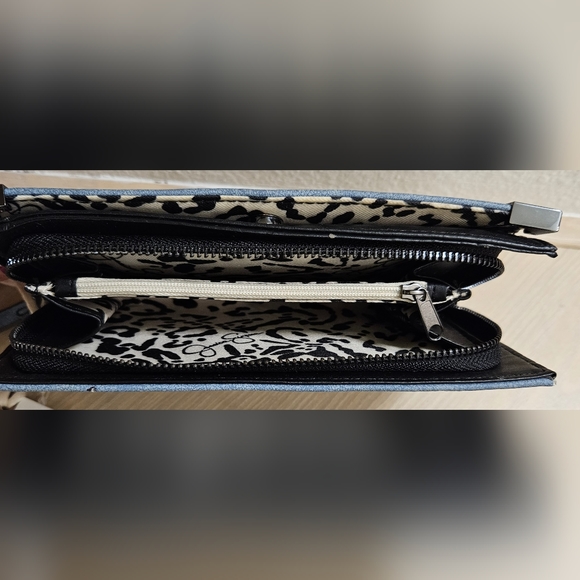 JESSICA SIMPSON DENIM BLUE GUNMETAL SILVER CREDIT CARD ID ZIP AROUND WALLET - Picture 14 of 16